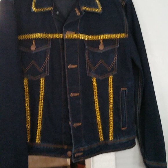 Sold - Picture 3 of 3